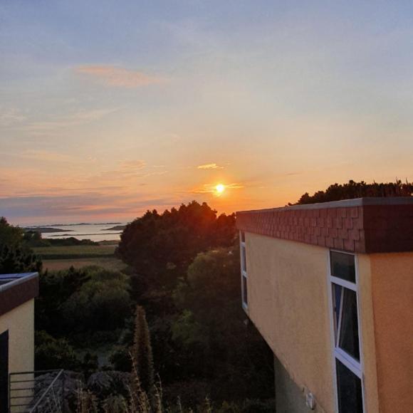 Auberge Granit Rose - Hebergement Partage En Auberge De Jeunesse - Vue Sur Mer - Dortoir Mixte & Camping Trébeurden Exterior foto